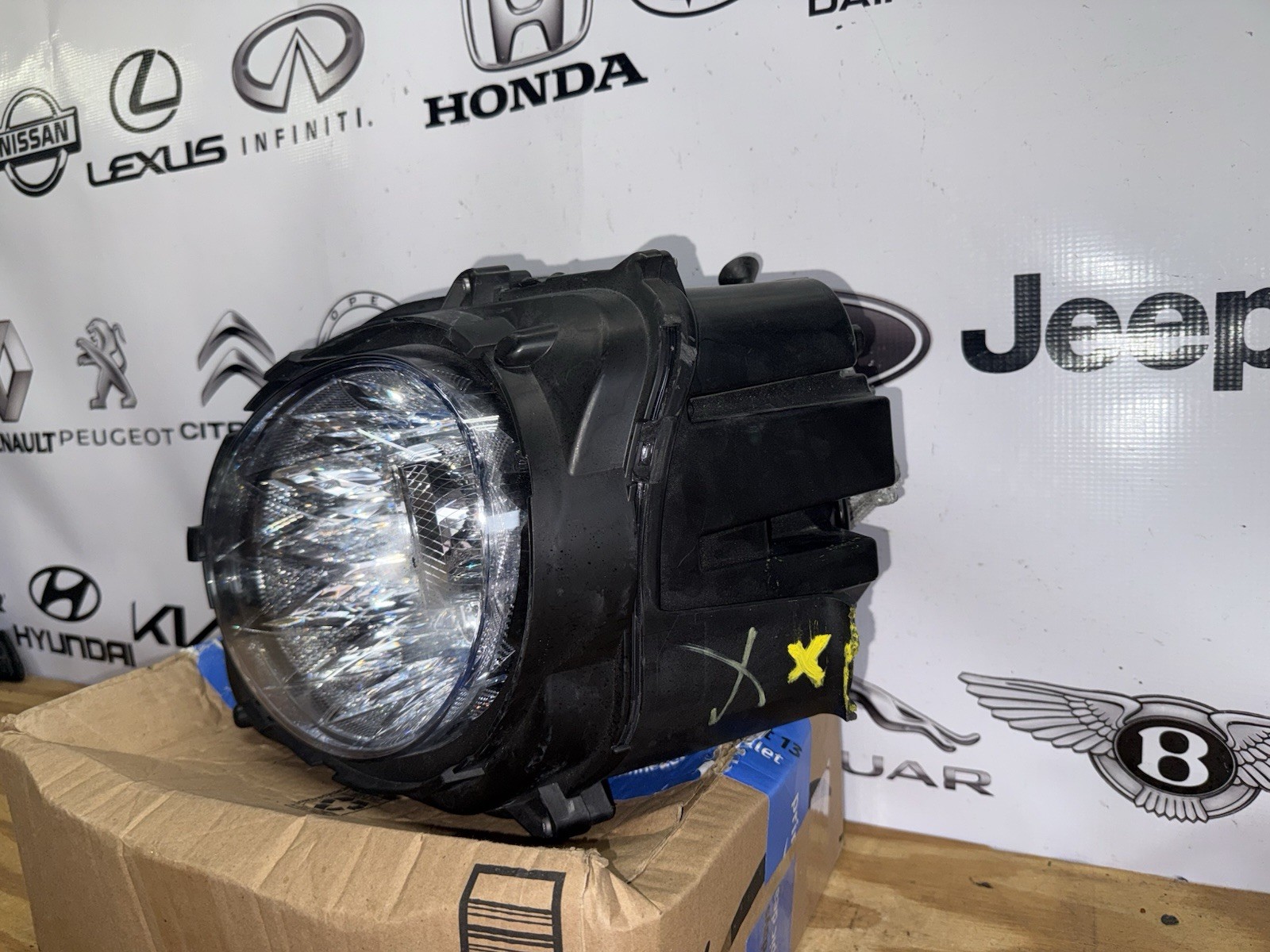 2020 2021 2022 Bentley Flying Spur Bentayga LED Headlight Left  Driver Side OEM