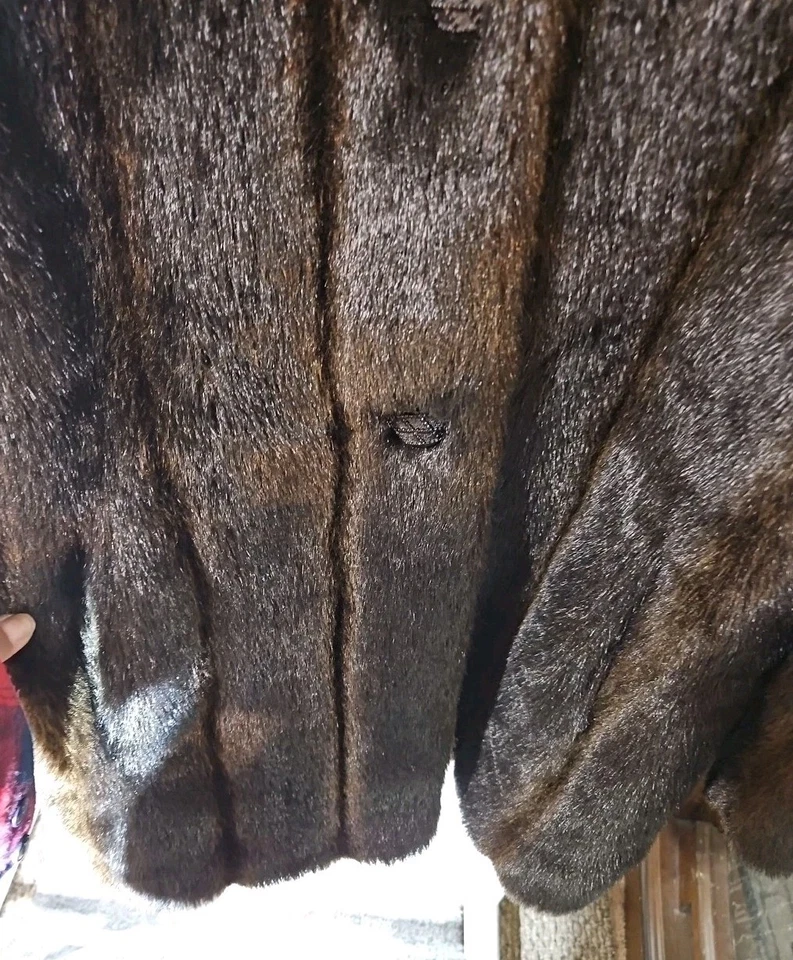 Vintage Boulevard East Faux Fur Coat Dark Brown.  Made In Usa EUC - Image 4 of 4