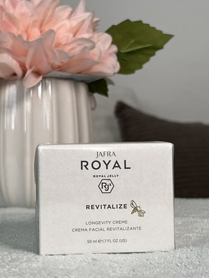 Jafra Royal Jelly Revitalize Longevity Creme 1.7 oz (Replenish, Revitalize RICH)