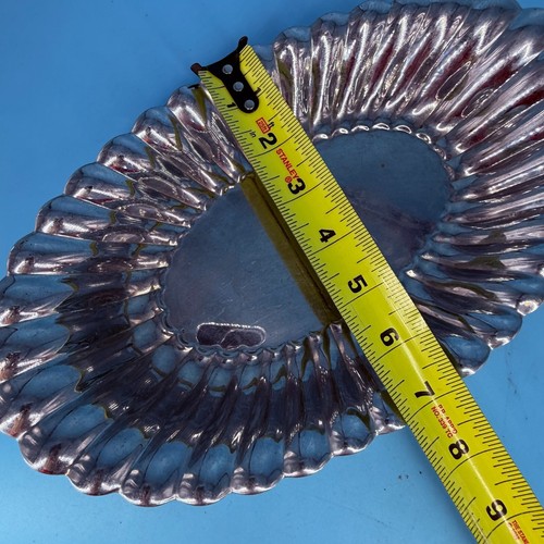 VTG Metal Bowl Oval Stamped Metal 11.5" x 7" Tray Dish - Picture 6 of 7