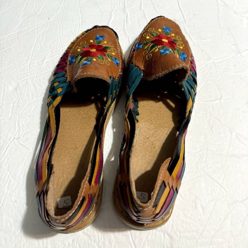 Handmade Huaraches Flats Womens sz 8 Leather Rainbow Floral Sandals Artesanias - Picture 6 of 11