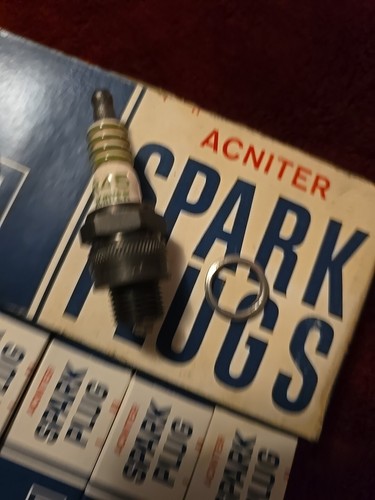 (8).'NOS’ AC-R45 Spark Plugs w/Green Rings.....GM #5569834.....Made in USA - Picture 4 of 13