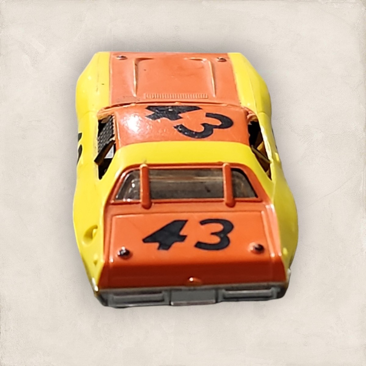 AFX 1973 Plymouth Roadrunner #43 HO SLOT CAR 1970s YELLOW & ORANGE