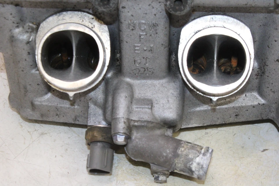 02-09 HONDA INTERCEPTOR 800 VFR800A ABS OEM MOTOR DELANTERO EXTREMO SUPERIOR CULATA Foto 3 de 4