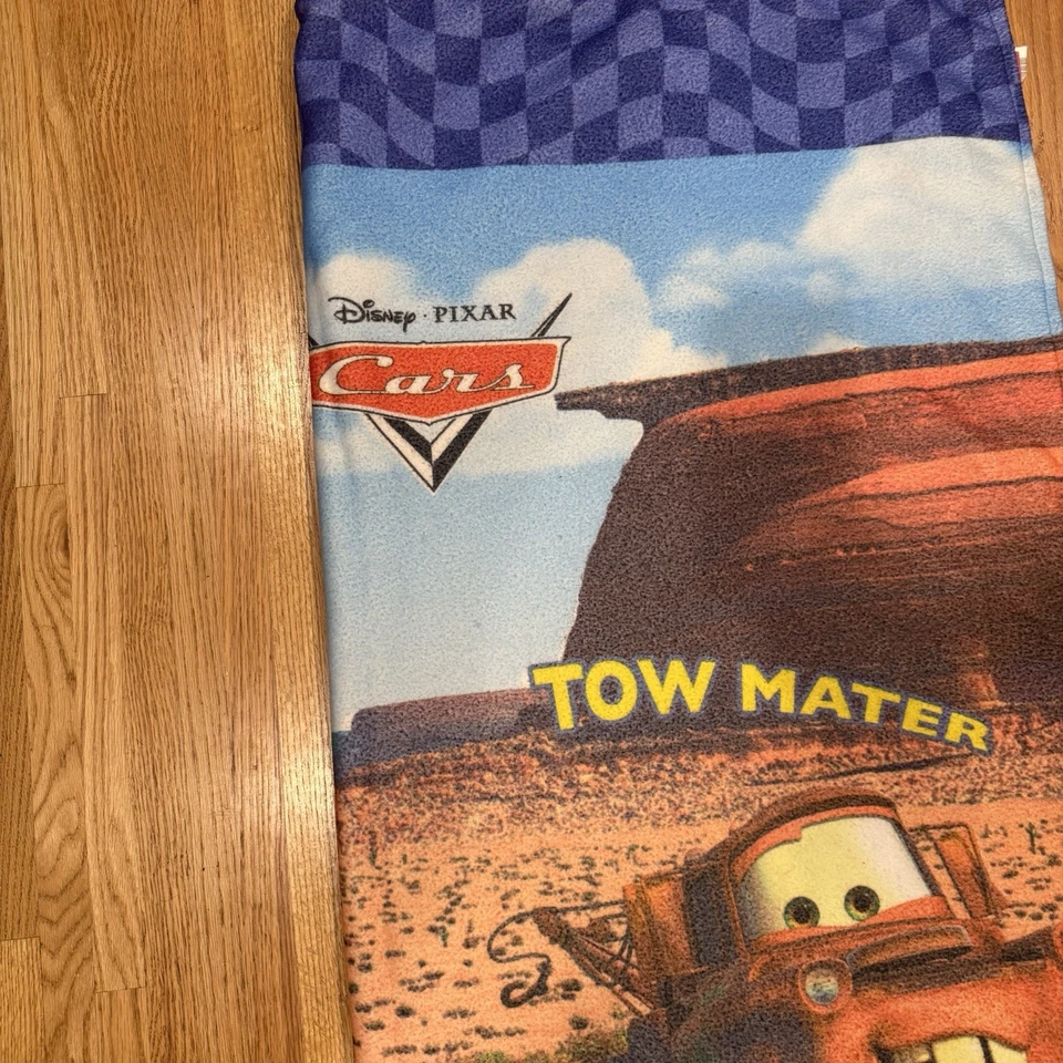 Saco de dormir polar tamaño niño Disney Pixar Cars Lightning McQueen & Tow Mater Foto 2 de 4