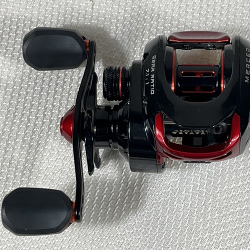 Mulinello da Pesca RUNCL Merced Baitcasting, Destro, Rosso Nuovo - Foto 8 di 10