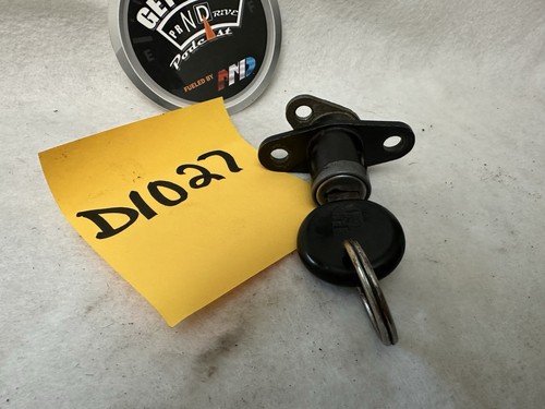 PORSCHE 924 924s 944 TURBO S2 - Rear Hatch Lock Latch w/ Key - Foto 2 di 5