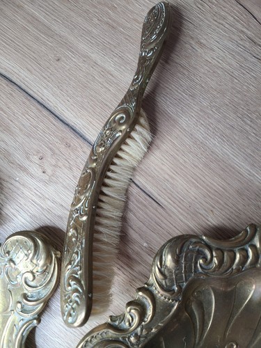 Ramasse miette en laiton et plat décoratif Art Nouveau. - Bild 4 von 5