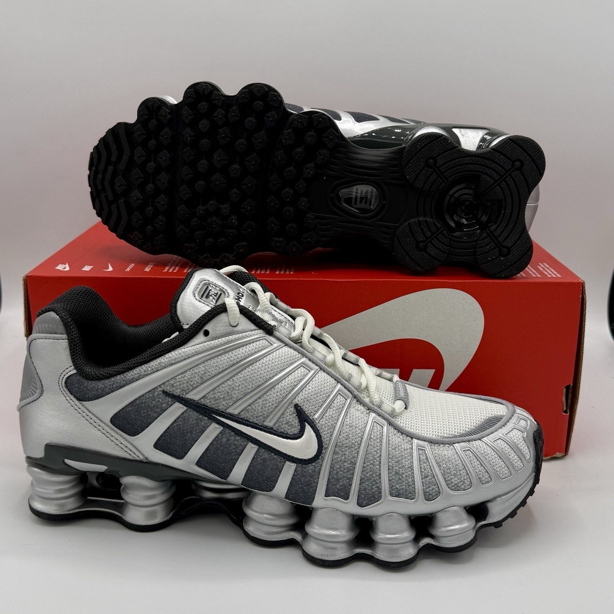 靴 Nike Shox TL llic Silver Nike Shox TL Metallic Silver White PRINT Sneakers Retro OG IH4466