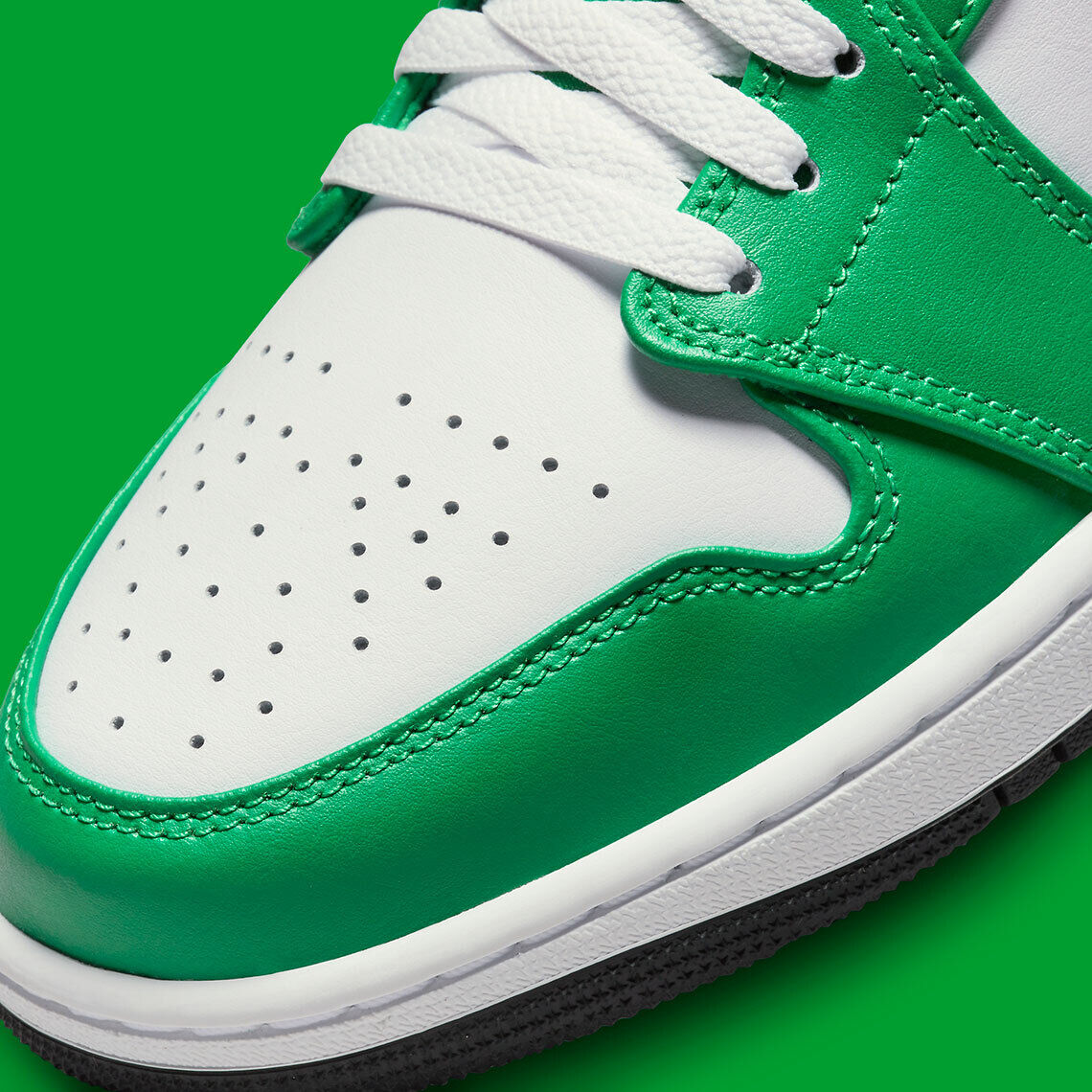 Nike Air Jordan 1 Retro Mid Lucky Green White Black DQ8426 Nike Air Jordan 1 Retro Mid Lucky Green White Black DQ8426