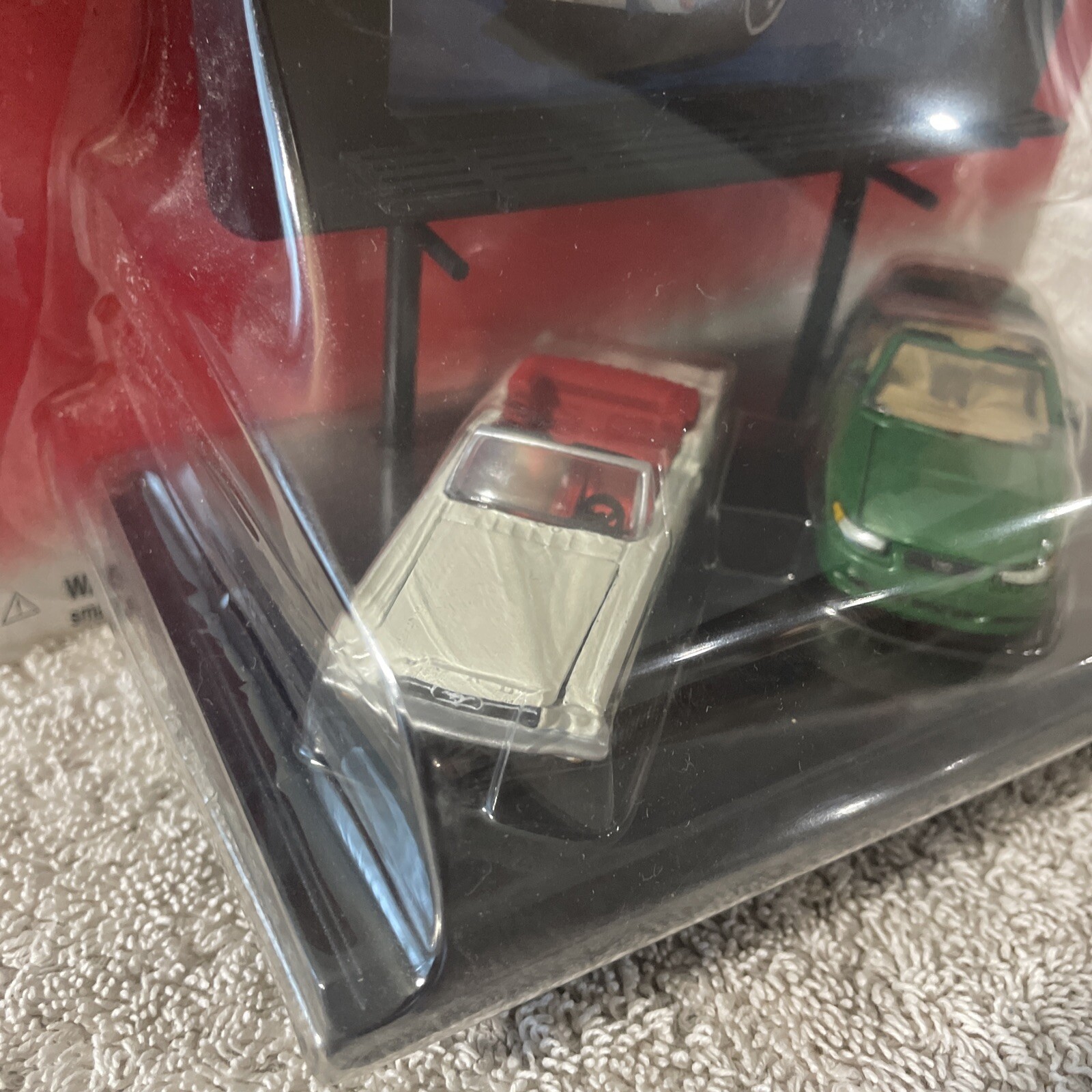 Johnny Lightning Yesterday & Today -  1964 1/2 Mustang and 2001 Mustang 1:64 NIP