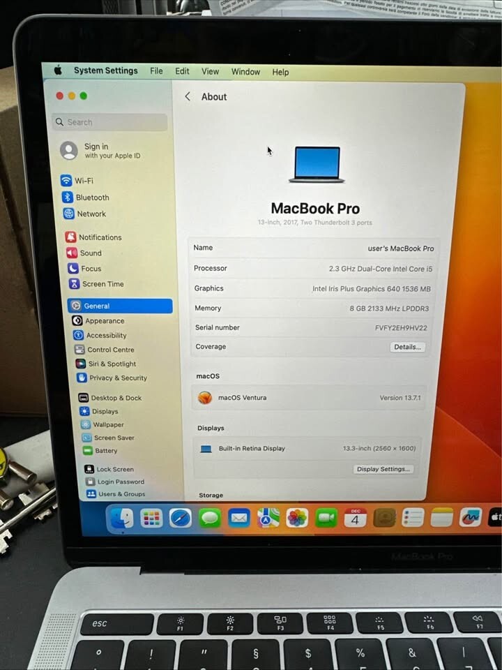 Apple MacBook Pro (Thunderbolt 3) 13,3" Retina Display (128GB SSD, Intel Core i5