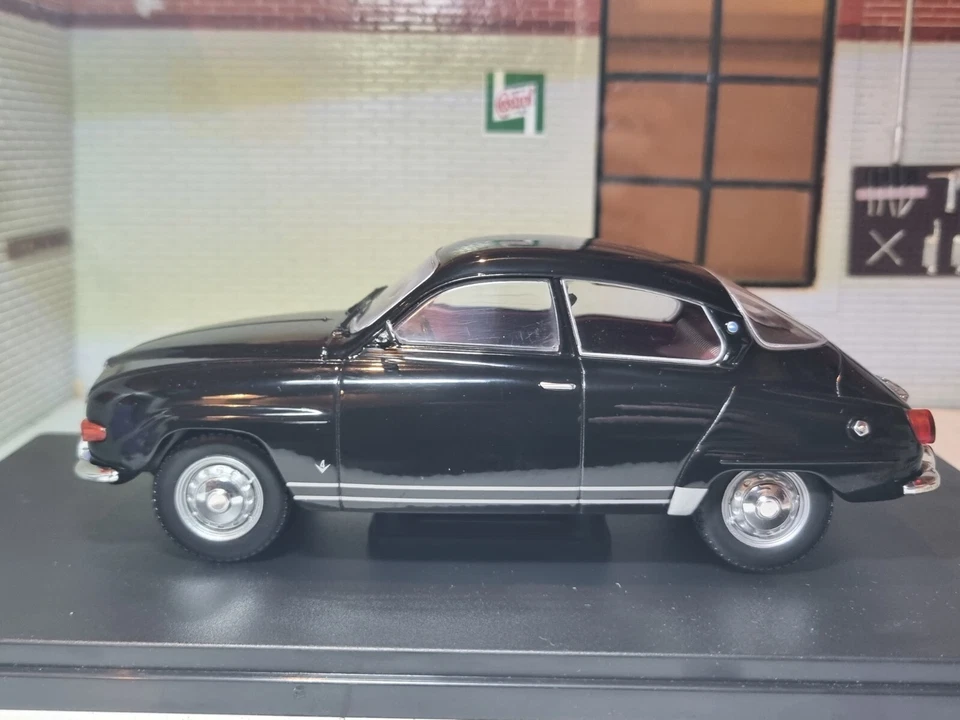 SAAB 96 V4 1970 Black Diecast V Detailed G LGB 1:24 Scale Model Car Whitebox - Image 4 of 4