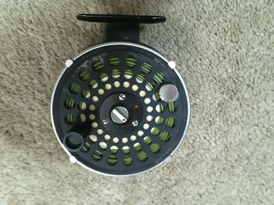 ari hart fly reel for sale 't Triangle I Titanium - mint Ari T Hart Astrid Fly