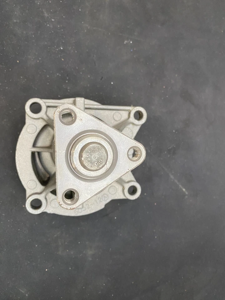 BOMBA DE AGUA AIRTEX NUEVA PARA CHEVROLET CORSICA 1987-1996, 4CYL, 2.0L, 2.2L Foto 2 de 4