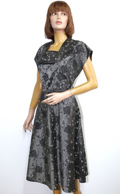 Vintage 1950s Grey Flared Short Sleeve Evening Taffeta Dress Size 16 Made in USA | eBay Vintage 1950s Grey Flared Short Sleeve Evening Taffeta Dress Size 16 Made in USA | eBay