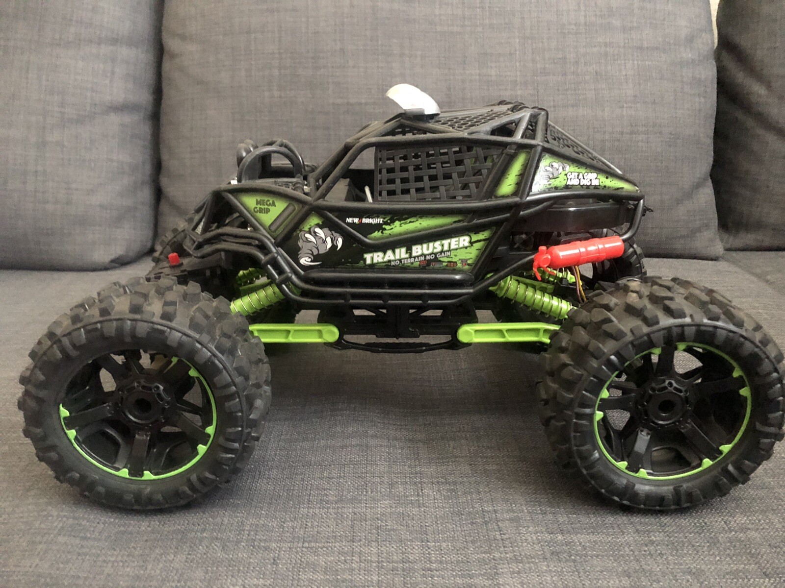 trail buster rc car