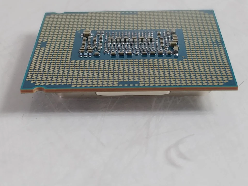 Procesador CPU de escritorio Intel Core i5-8400 2,8 GHz 8 GT/s LGA 1151 SR3QT Foto 4 de 4