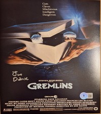 DIRECTOR JOE DANTE SIGNED 'GREMLINS' 8x10 MOVIE POSTER PHOTO B BECKETT COA BAS