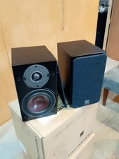 Dali Oberon 1 Bookshelf Speakers Black Ash (very little use)