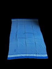 Châle Foulard Yves Saint-Laurent Soie vintage Vers 1970 Unisexe Design Stylisée