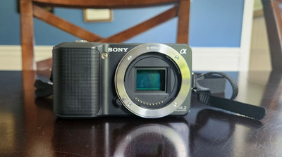 Sony Alpha NEX-3 Mirrorless Camera Black BODY ONLY Tested Working
