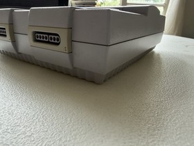 Nintendo SNES SNS-001 Console w/ Controllers, Power Adapter, 4 Games