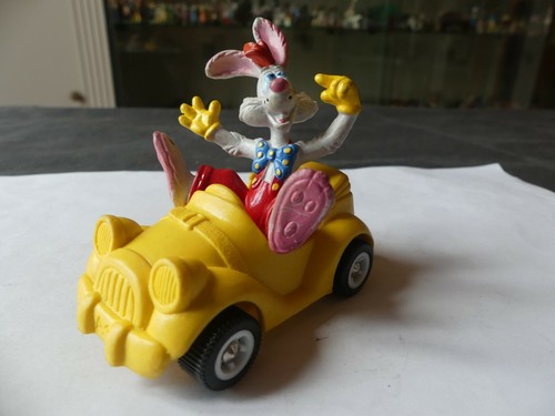 WALT DISNEY FIGURINE LAPIN DANS SA VOITURE  BULLY ANNEES 80 - Imagen 1 de 3