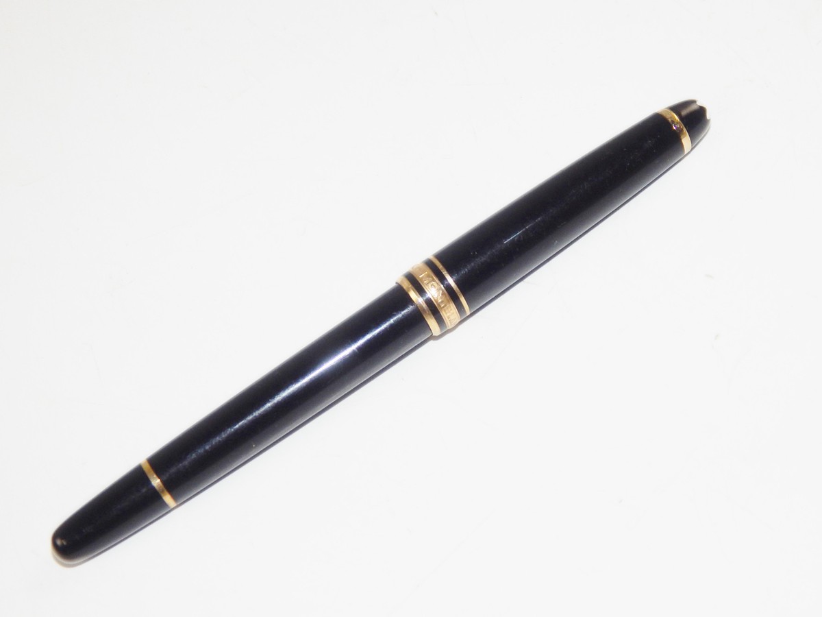 1980's MONTBLANC BLACK MEISTERSTUCK ROLLERBALL PEN SMALL LADY L