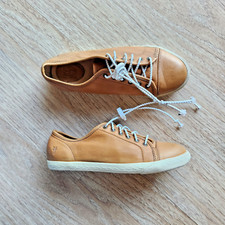 FRYE Chambers Tan Leather Low Top Lace-Up Shoes Sneakers Boy's Size 4
