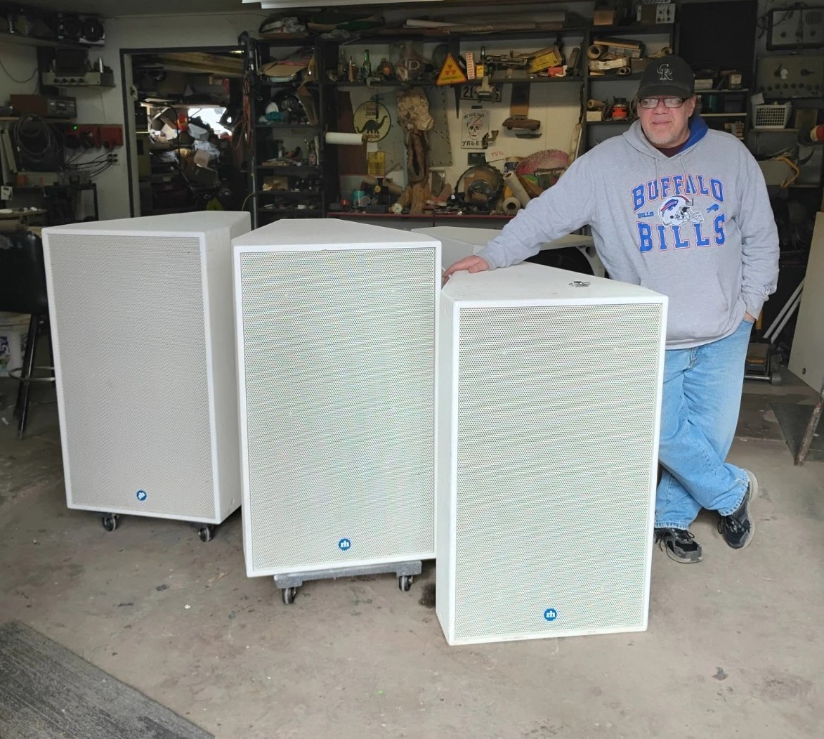 1 PAIR-RENKUS HEINZ POWERED SPEAKERS ST7, !LOUD! 132db EACH, READ