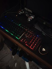 tastiera gaming + mouse