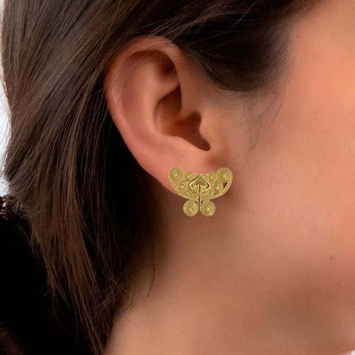 Pendientes de tachuelas de mariposa precolombinas Tairona 24 K GP | Al otro lado del charco - Imagen 3 de 4