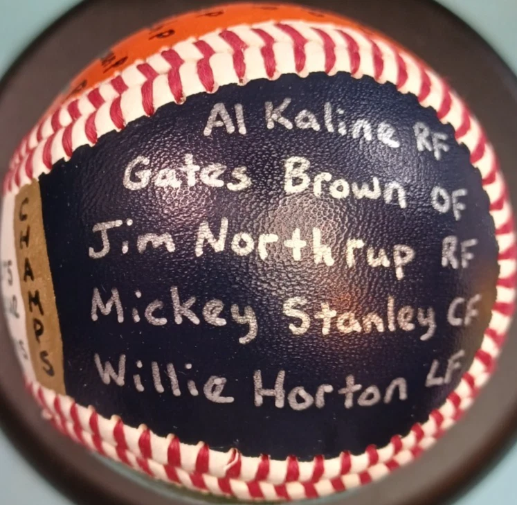 HAND PAINTED BASEBALL 1972 DETROIT TIGERS AL EAST CHAMPIONS AL KALINE LOLICH - Image 3 of 4