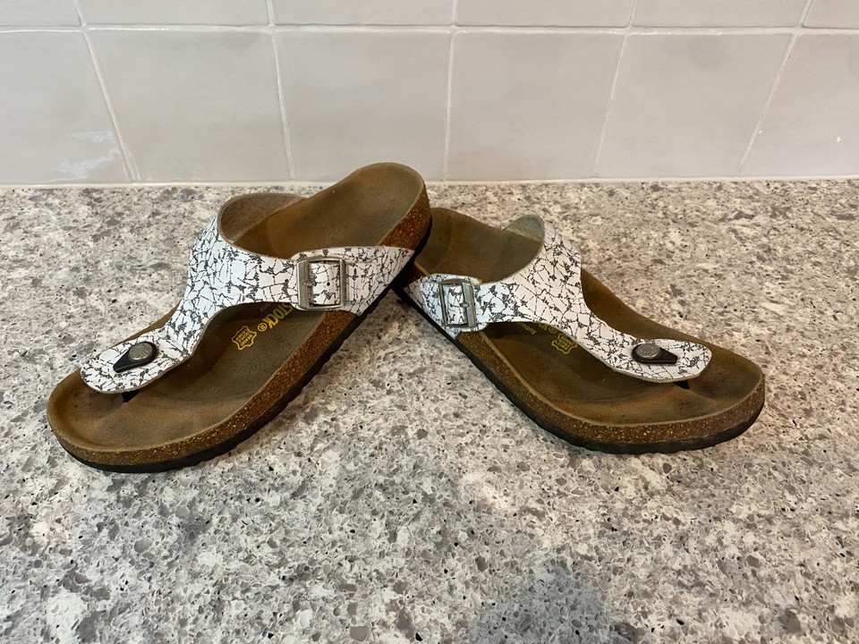 Birkenstock Gizeh Women’s White Grey Thong Sandals Size EU40 L9 M8 260mm Buckle