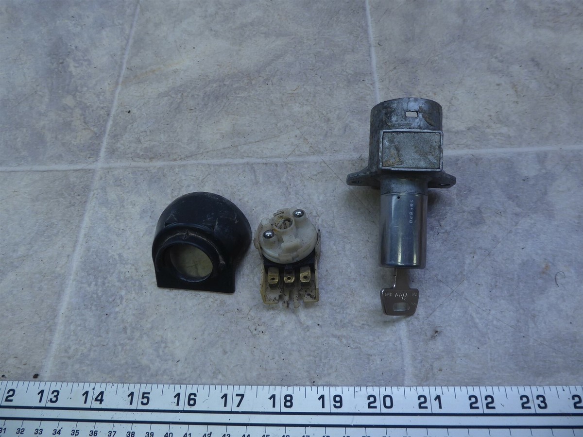 1979 Honda CX500 Custom H1136-1) ignition switch with cover and