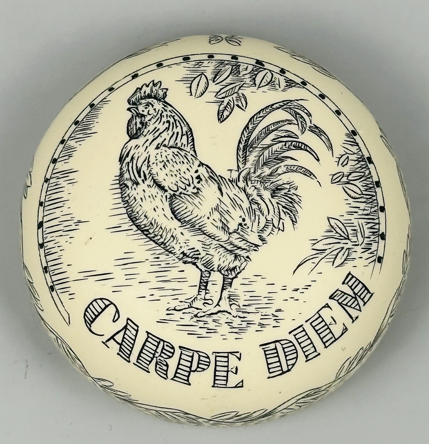 Carpe Diem Seize The Day Rooster Paperweight Decorative Carved Great Britain