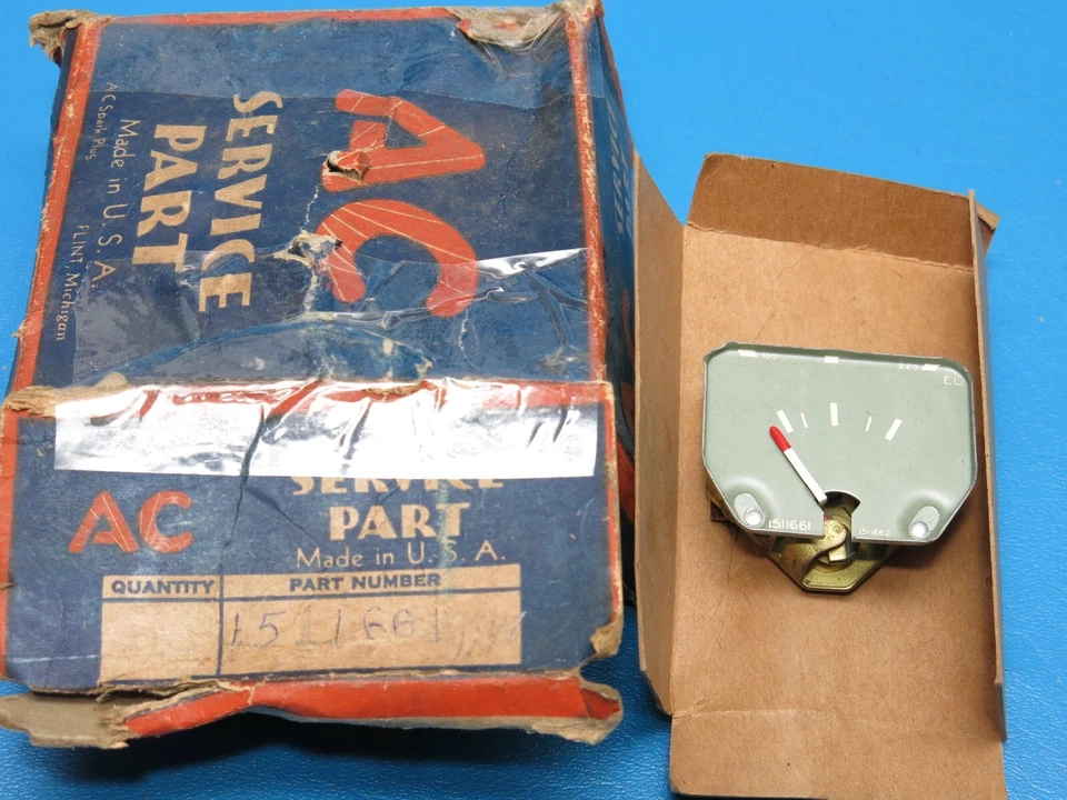 Nuevo de Lote Antiguo GM AC 1946-1947 Pontiac Streamliner Torpedo Medidor de Temperatura del Agua 1511661 Foto 2 de 3