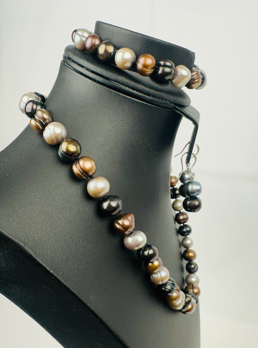 Collana di perle d'acqua dolce barocche bronzo argento blu scuro chiusura magnetica - Foto 2 di 5