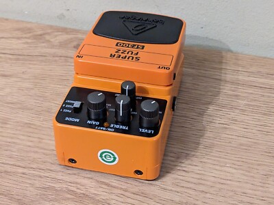 Behringer SF300 Super Fuzz guitar effects foot pedal 3-mode peach