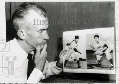 1955 Press Photo Bill Rigney makes plans for managing the New York Giants