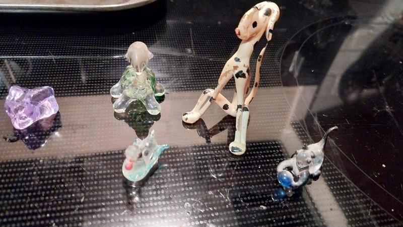 LOT 4 VINTAGE GREAT DANE, CAT, ETC ART GLASS DOG, CAT FIGURINE 