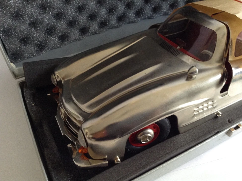 🔥Lot vintage🚗 MÄRKLIN 1952 MERCEDES 300 SL  35CM BELLISSIMA 🔥🔥✨STREPITOSA ✨ - Immagine 4 di 4