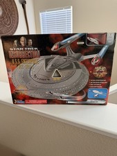 Star Trek Playmates USS Enterprise-E NCC-1701...