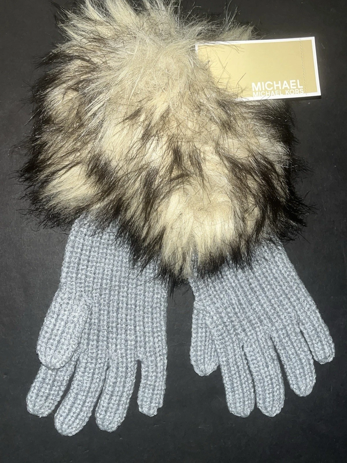 NEW Michael Kors Faux Fur Trim Knit Gloves Coyote Gray 534248 NAT NWT $48 MSRP