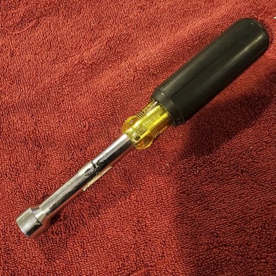 Cushion Grip Nut Driver, 5/8'', USA. 
