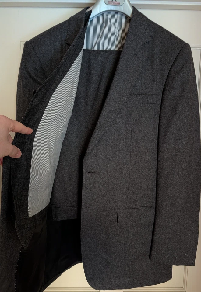NWOT Lutwyche Savile Row 3-Piece Gray Flannel Wool Full Canvas Suit England 42L - Image 3 of 4