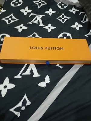Authentic Empty louis vuitton box Suitable for A Tie Or Silk Scarf