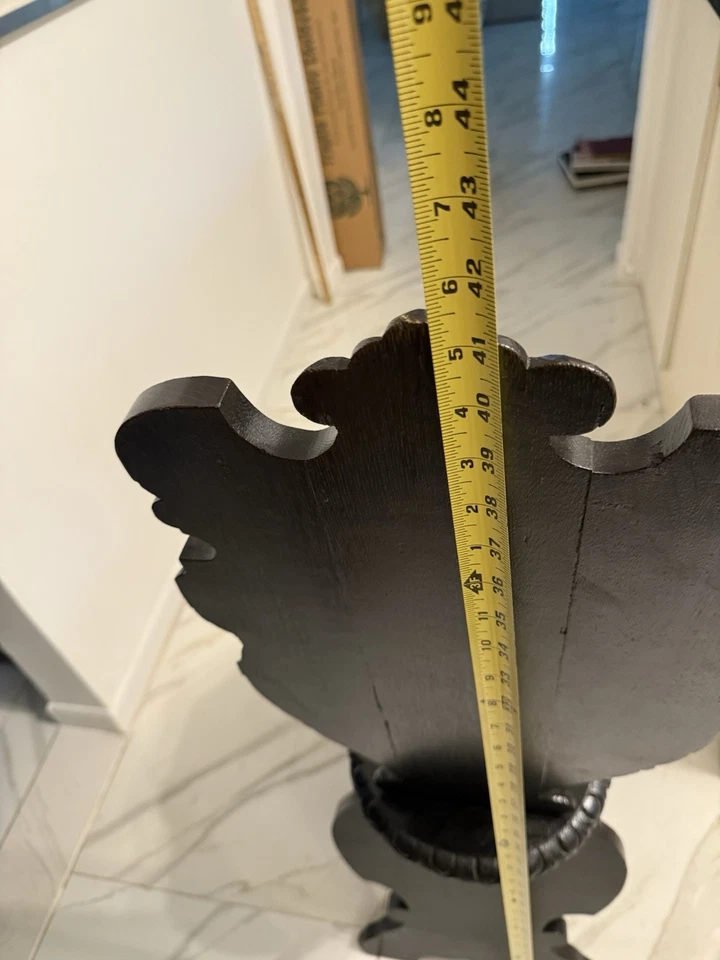 Silla Renacimiento Gótico Tallada Caoba Oscura Ángeles, Mascarones, Mono, Siglo XIX Foto 4 de 4