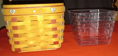 2002 LONGABERGER Small SWEETEST GIFT Basket and Plastic Protector
